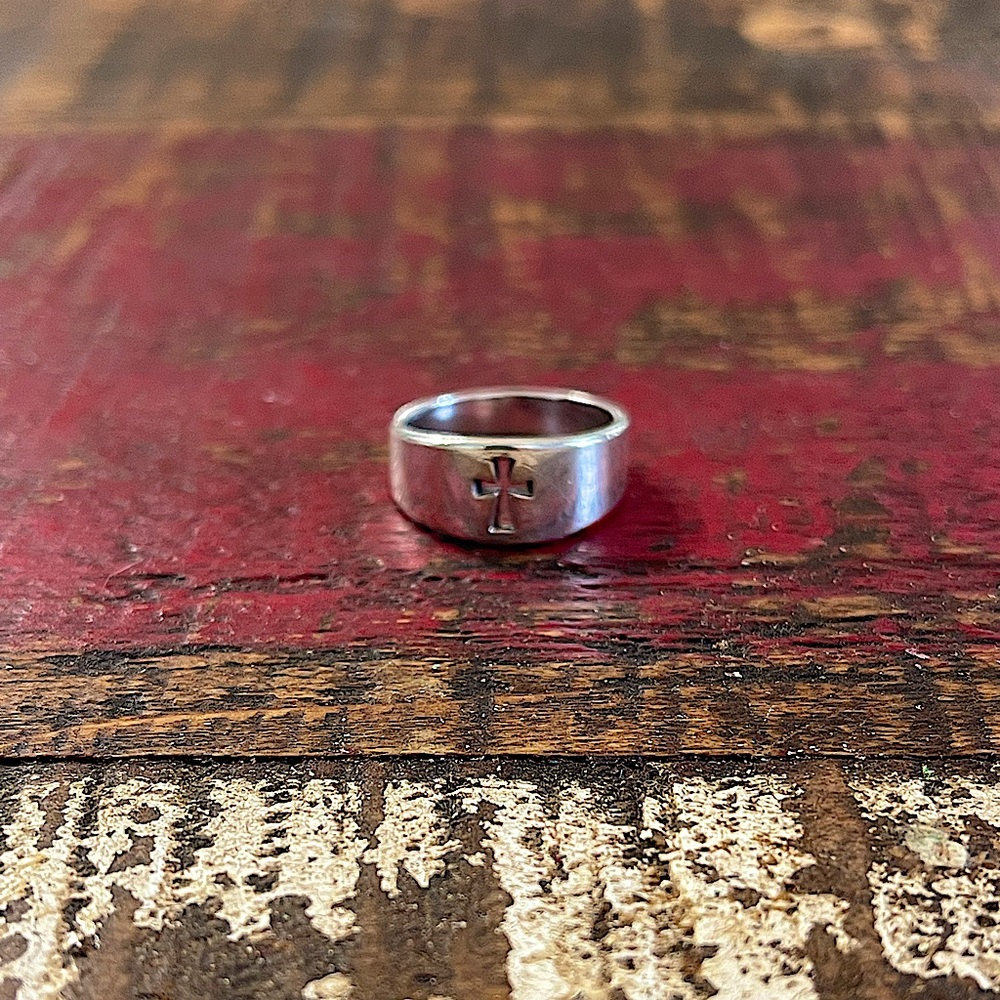 James Avery Narrow Crosslet Ring 🌟OFFERS WELCOME